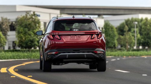Hyundai, Hyundai Tucson, 'What On God’s Green Earth Does That Do?:' Mechanic Puts a New Hyundai Tucson on a Lift. Then He Notices a Curious Design Change