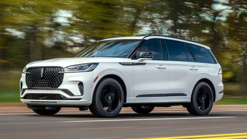 Lincoln, Lincoln Could Get Another Three-Row Crossover. And It Might Be Hybrid
