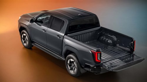 Toyota, Toyota Hilux, Toyota mantiene el diésel en el Hilux 2026... y hay sorpresa eléctrica
