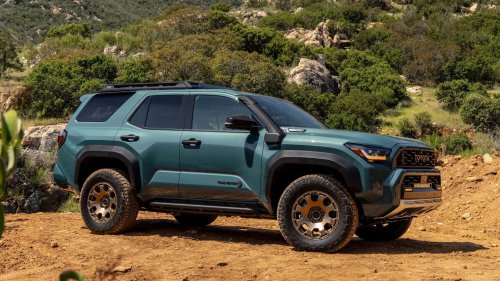 Hasta 326 CV y desde 35.500 €: este brutal todoterreno de Toyota hace olvidar al Land Cruiser