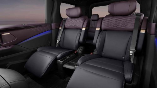 Nissan's Ancient Minivan Finally Gets a Glow-Up