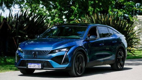 Apuntes del lanzamiento del Peugeot 408