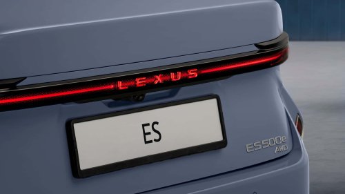Lexus ES 2026: la berlina electrificada, ya a la venta en España