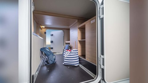 Knaus Live Wave Black Edition: 14.000 euros más barata
