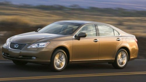 Lexus, ‘Sometimes Older Cars Are More Luxurious:’ Woman Buys 19-Year-Old Lexus to Avoid Car Payment. There's Just One Problem