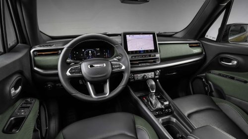 Así es el restyling del Jeep Renegade... que no conduciremos