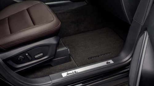 Ford, Le cadeau de Ford au pape Léon XIV