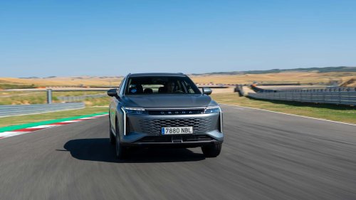OMODA 9 SHS 2025: 535 CV y 39.900 €, para el SUV superhíbrido con 1.100 km de autonomía
