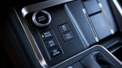 Lexus IS, Lexus, ‘I Put a Deposit Down:’ Woman Is Next In Line On Wait List for New Lexus. Then They Give Her Car to Someone Else