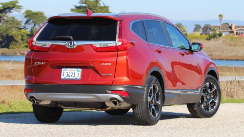 'A Must Know Hack:' Want to Know How Much Juice Your Car Battery Has Left? Just Pop the Hood, He Says