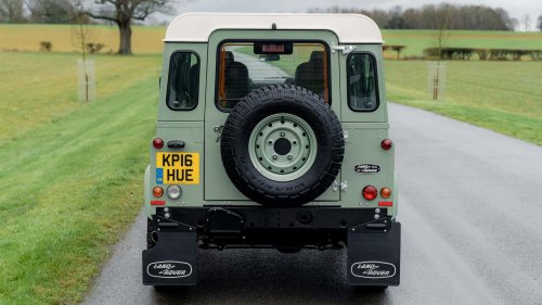 Quelle est la valeur du dernier Land Rover Defender Classic construit ?
