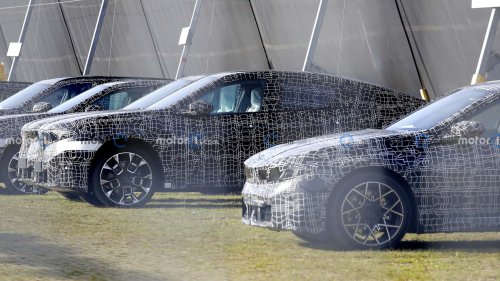BMW iX4 (2026) erstmals als Erlkönig erwischt