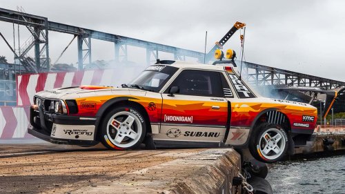 Subaru, Gymkhana "Aussie Shred": Travis Pastrana fliegt im 670-PS-Subaru durch Australien
