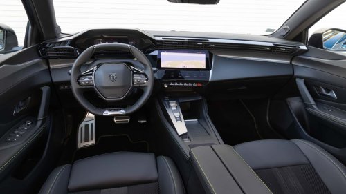 Lanzamiento: Peugeot 408 (2025)