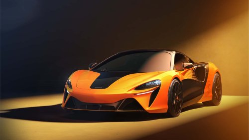 McLaren, McLaren celebra el título de Fórmula 1 con un Artura Spider especial