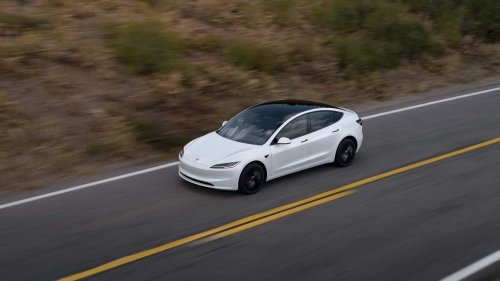 ¡Sorpresa! Tesla también desvela el Model 3 Standard 2026