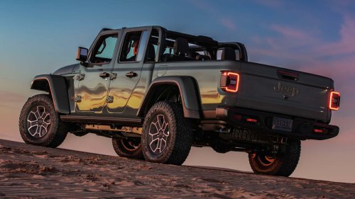 The Manual Jeep Gladiator Is Probably Coming Back: Report
