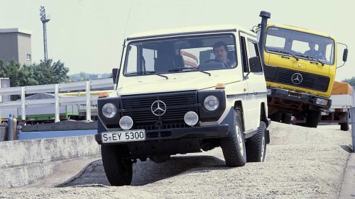 Mercedes Dealership Workers Reveal What Kind Of Car They Drive. Viewers Can’t Believe What They’re Paying