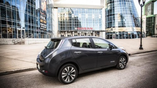 Tesla, 'I Did This With My Tesla': Woman's Townhouse Doesn't Have EV Charger Access. Then She Gets Creative—And Charges From Her Bedroom