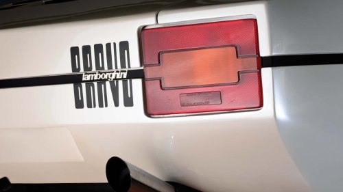 Lamborghini, La Lamborghini Bravo, icône italienne avec des intérieurs en Alcantara