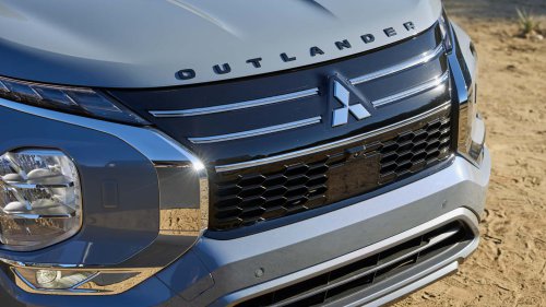 Woman Says Mitsubishi Outlander Has Features You Likely Don't Know About. Now People Are Sharing Experiences