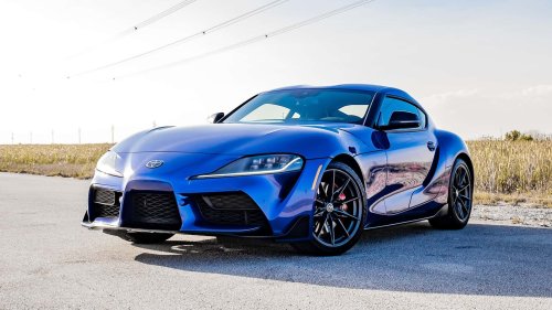 Toyota, Man’s Toyota Supra Runs Out of Gas. Then He Notices Something Strange When Filling Up
