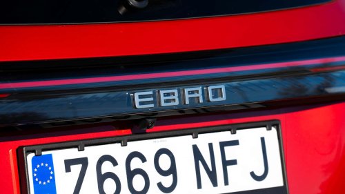 211 CV, híbrido, y desde 19.990 € con descuento, para esta oferta del EBRO s400