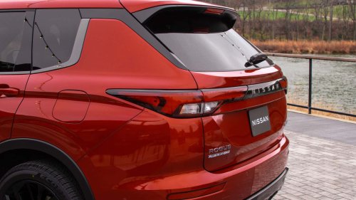 The Nissan Rogue Plug-In Hybrid Fills a Gap. But for How Long? Review