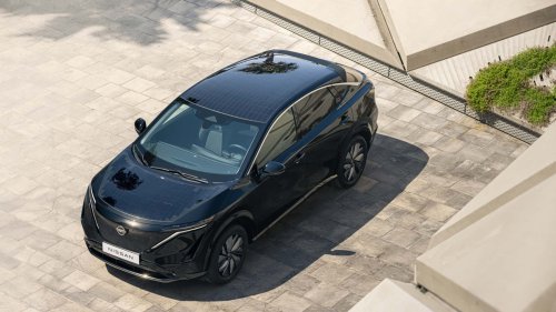 Nissan Ariya : Un concept-car équipé de panneaux solaires dévoilé