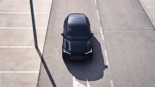 Volvo, Volvo EX30, La Volvo EX30 se pare entièrement de noir avec l'édition Black Edition