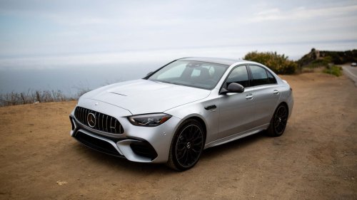 Mercedes, Mercedes-AMG C 63: Reihensechser statt Vierzylinder?