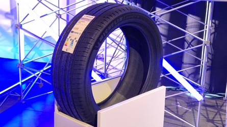 Michelin présente deux nouveaux pneus ultra-performants