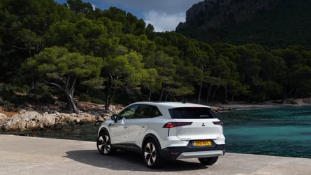 Grandis y Outlander: los SUV electrificados de Mitsubishi para la RFEC