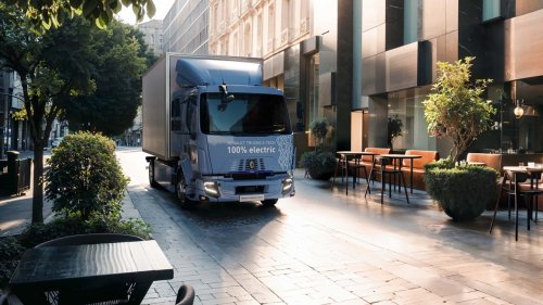 Renault, Renault Master, Renault Trucks :, deux nouveaux Master et le D14 électrique pour la ville