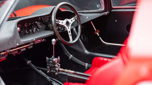 Dino 206 S, el último Ferrari creado para desafiar a Porsche, está a la venta.