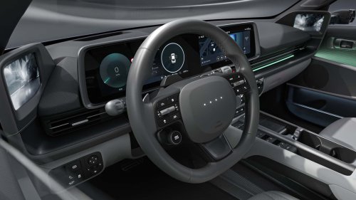 Mandos y pantallas: cómo cambian los interiores de los coches