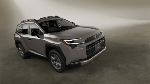 El Toyota RAV4 2026 más deseado tiene tracción 4x4 y es un híbrido más potente