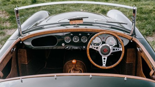 Restomod MGA Ini Memiliki Jiwa Miata, Hasilnya Brilian