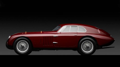 Touring cumple 100 años: recordamos sus coches legendarios