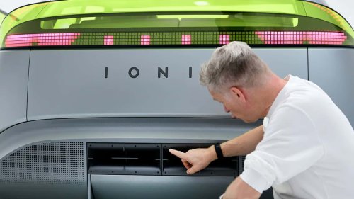 Hyundai, One Hyundai Design Boss Is Fed Up With Light Bars: 'I've Seen Enough'
