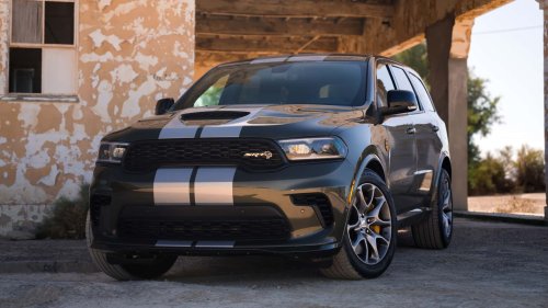 Dodge, Dodge Durango, The Dodge Durango V-6 Is Back Because People Wanted It