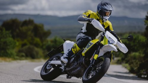 Husqvarna actualiza sus motos 701 de enduro y Supermoto para mejorar el control