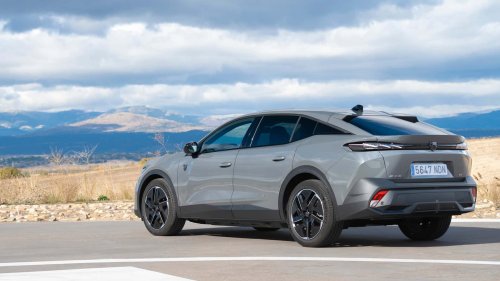 210 CV y 453 km de autonomía, para este crossover coupé de imagen deportiva