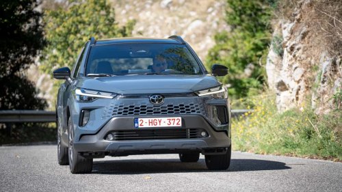 Toyota, Toyota Corolla Cross, Oferta Toyota Corolla Cross: ¿miedo a los híbridos chinos?