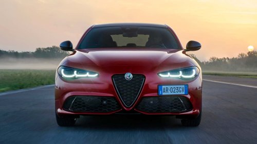 Alfa Romeo-Maserati Kembangkan Mobil Bersama demi Pangkas Biaya