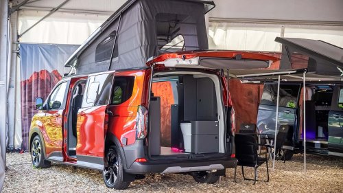 Ford Nugget celebra sus 40 años con una camper especial retro
