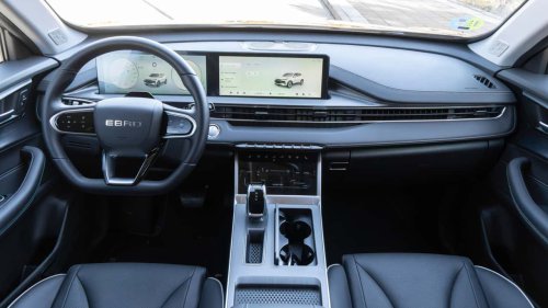 Comparativa híbridos: Omoda 5 SHS-H vs. EBRO s400 HEV