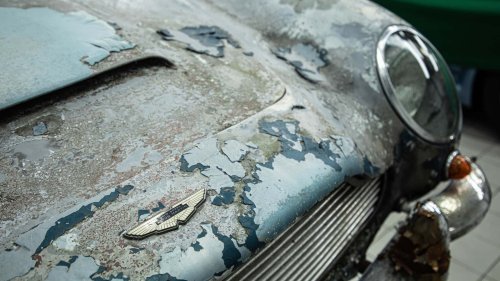 Aston Martin, Cette Aston Martin DB5 en fin de vie brille à nouveau comme neuf