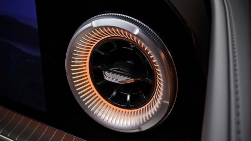Mercedes, Elektrischer Mercedes GLC (2026): Armaturenbrett wird zum Mega-Bildschirm