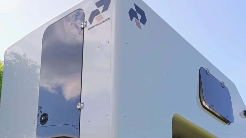 ¿Quieres convertir tu coche en un camper? Es posible gracias a Roofroomer